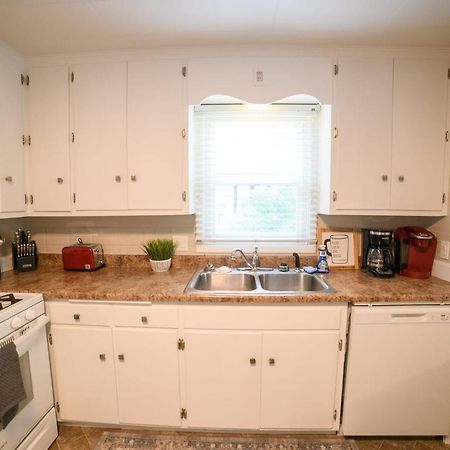 Adorable And Cozy Bungalow Great Falls Esterno foto